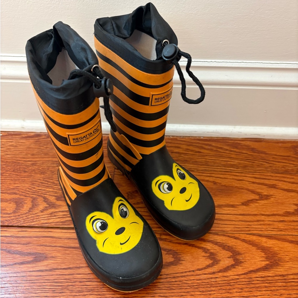 Spring Showers! Regatta Great Outdoors Kids' Bee Rain Boots - Little Kids, US 11